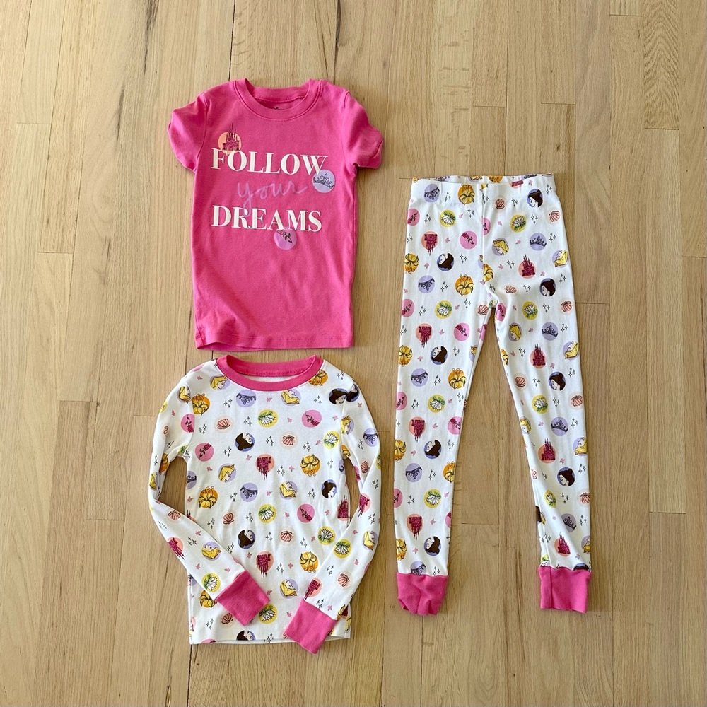 Amazon Essentials Disney Princess 3 Piece Girls' Pajama Set